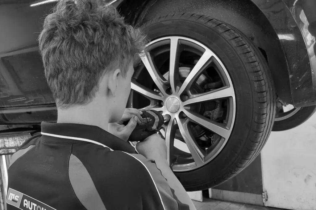 Reifenservice - Autowerkstatt in Radstadt, Pongau Reifenservice - Autowerkstatt in Radstadt, Pongau